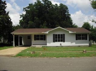 223 S 4th St, Union City, TN 38261
