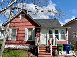 3023 Pershing Blvd, Clinton, IA 52732