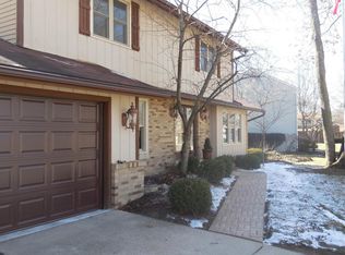 1049 Autumn Woods Dr, Westerville, OH 43081