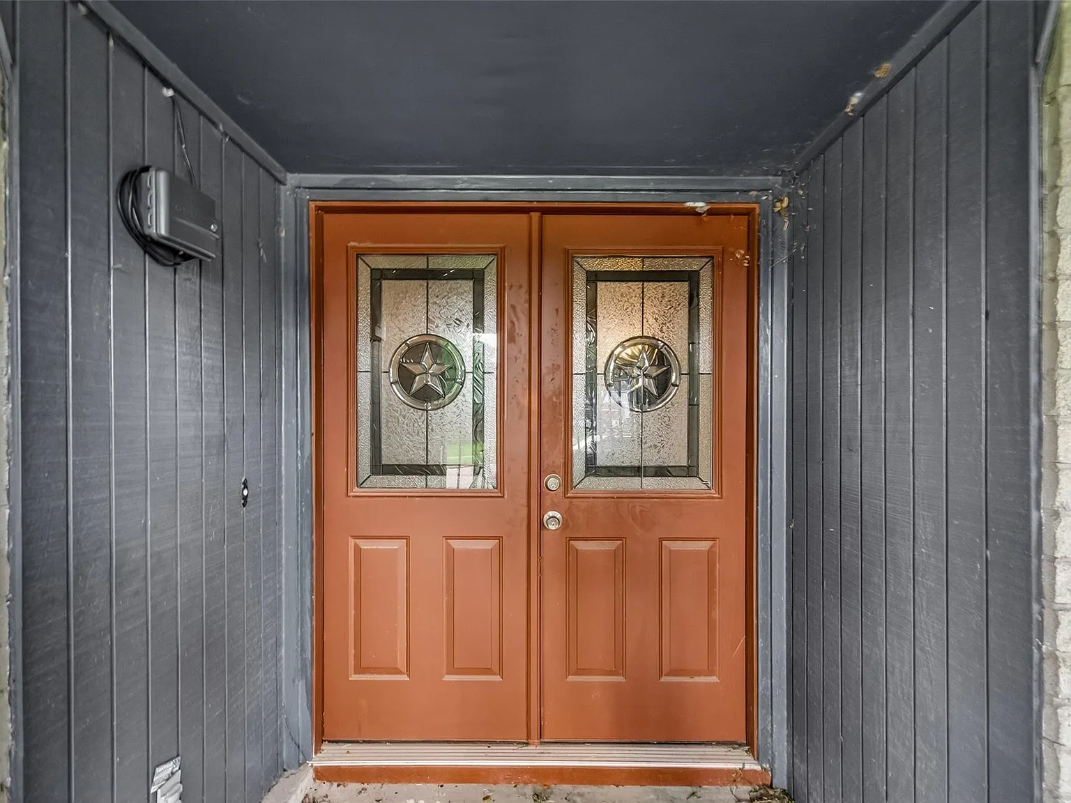 3 bed, 2.0 bath, 1906 sqft, $1,900 — Photo 4