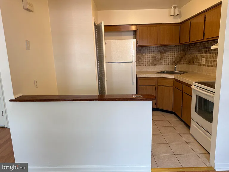 512 Stidman Dr #D4 — Photo 6