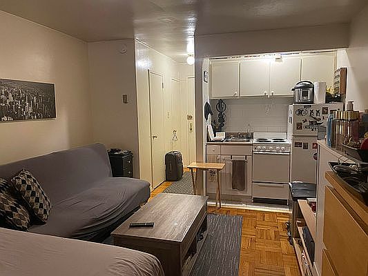 1st image of 243 E 81st St #4