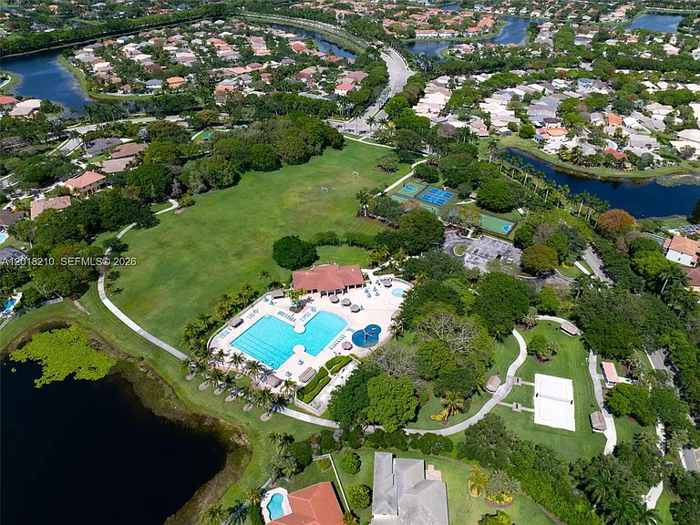 4334 Mahogany Ridge Dr — Photo 32