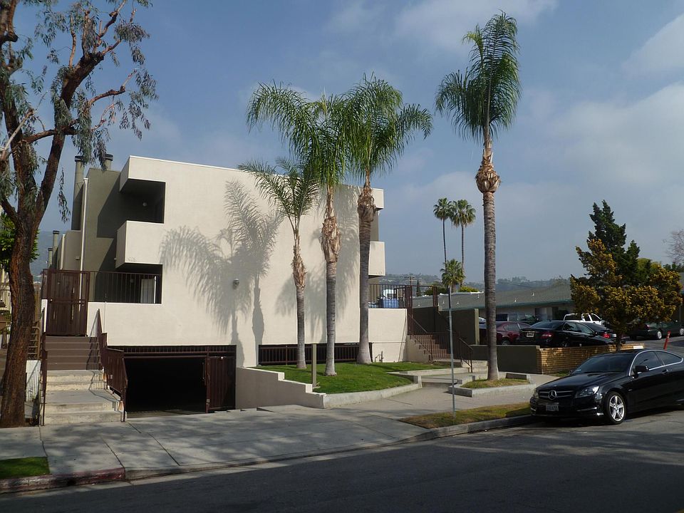 1st image of 413 W Glenoaks Blvd APT 16