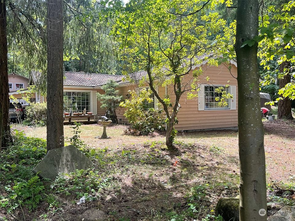 1st image of 9320 152nd Street E