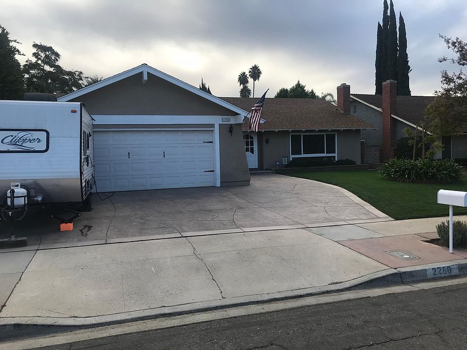 2nd image of 2286 Timberlane Ave