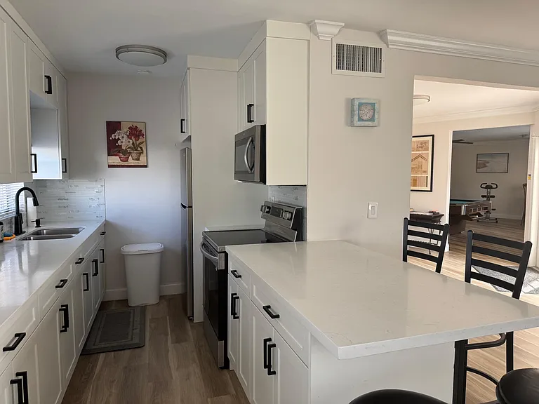 2230 NE 56th Pl #209 — Photo 20
