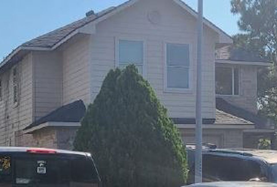 2nd image of 20702 Sycamore Wind Ct