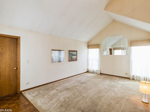 5th image of 36230 N Old Creek Ct