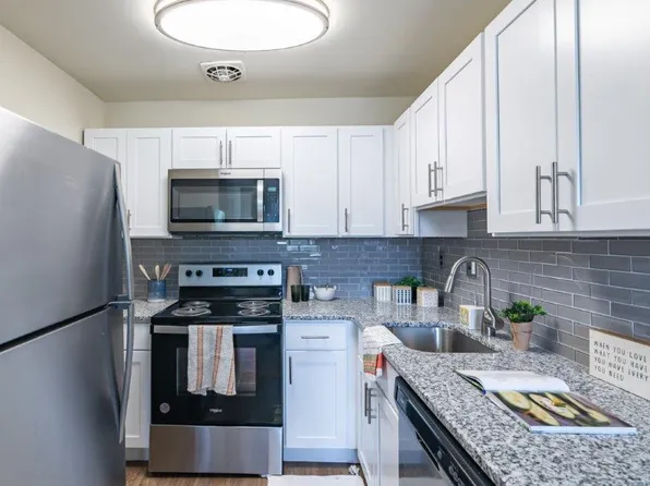 Hyde Park Apartment Homes