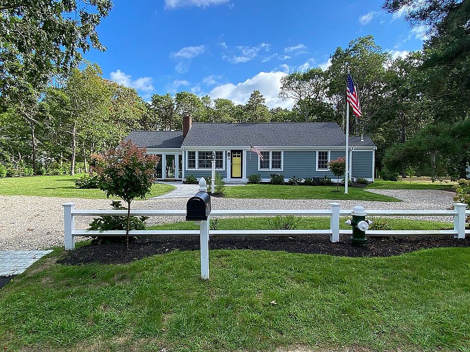 1st image of 233 Cranberry Ln
