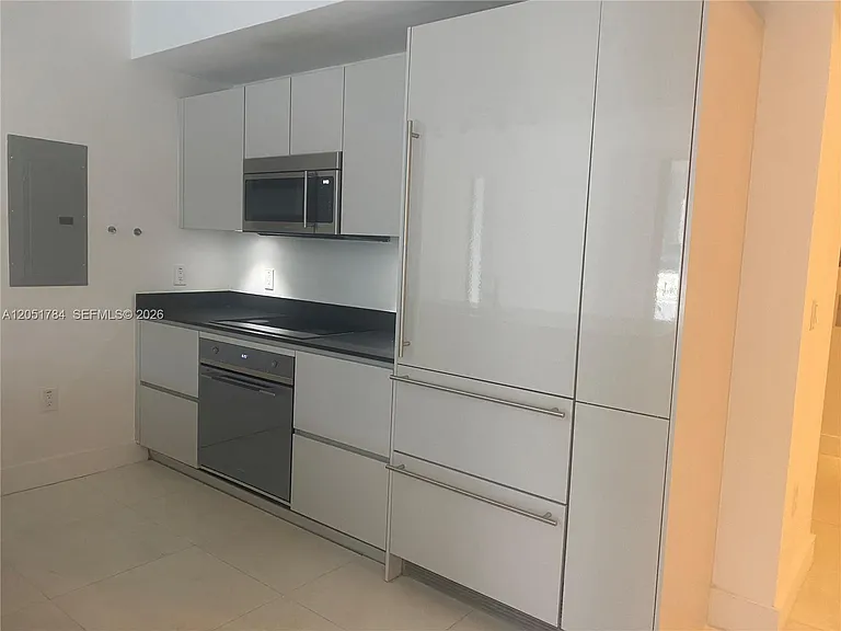 1010 Brickell Ave #1403 — Photo 24