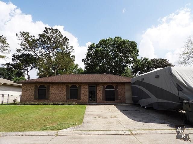1st image of 221 Kellie Dr