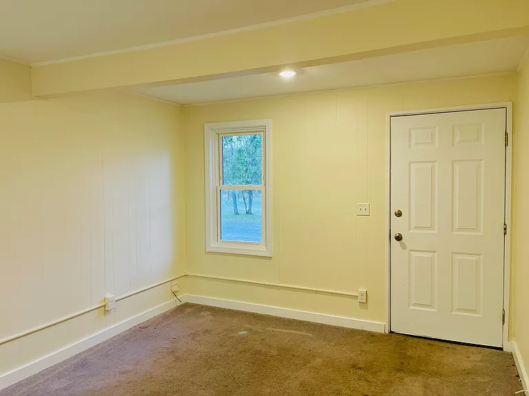 81 Sharrow Cir — Photo 9