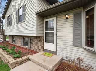 1766 Oconto Dr, Sun Prairie, WI 53590