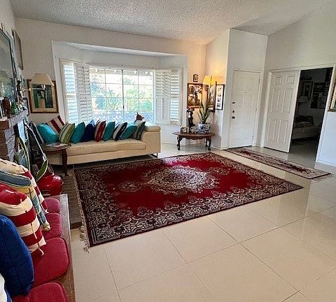 4th image of 1455 Cresta Rd