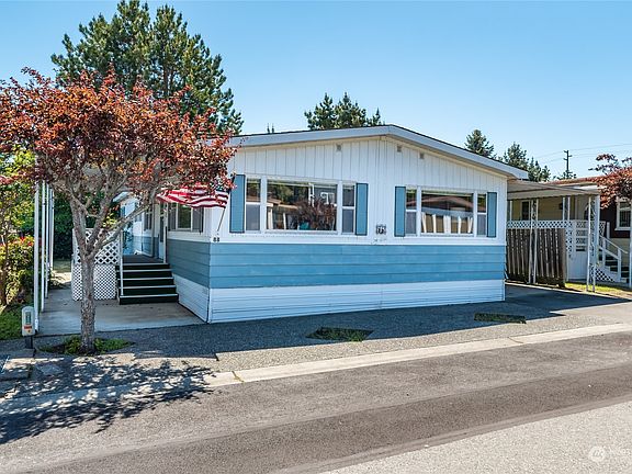 2nd image of 225 NE Ernst Street #88