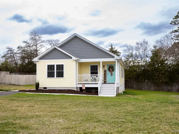 1903 Woodland Trl, Farmville, VA 23901