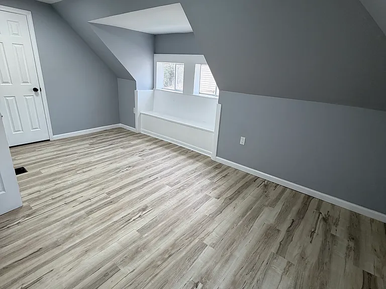 824 S Washington St — Photo 11