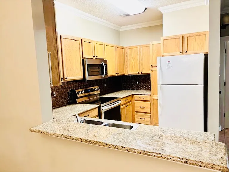 4464 Highland Rd #803 — Photo 9