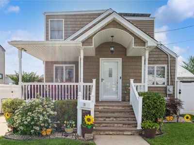 10 Commonwealth Street, Franklin Square, NY, 11010