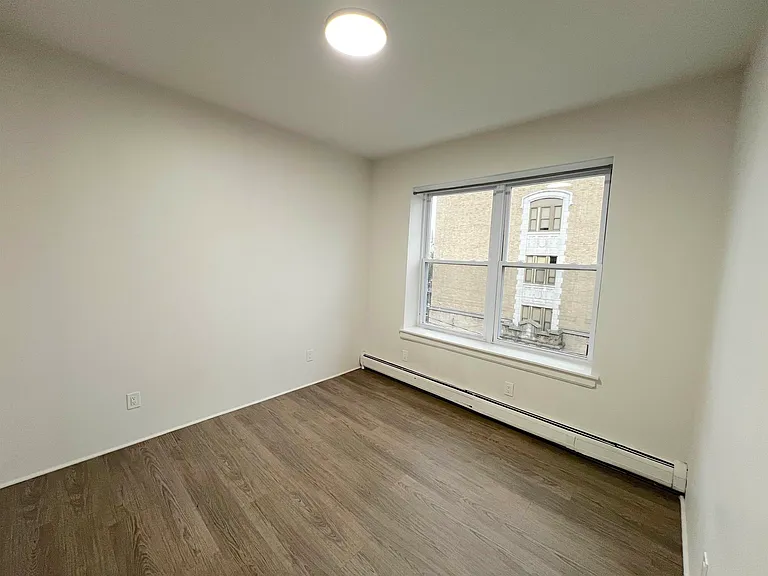 135 Van Wagenen Ave #4B — Photo 9