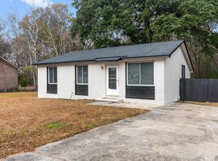 61 Oak Grove Rd, Goose Creek, SC 29445