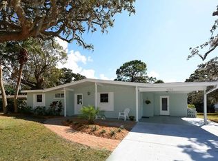 3252 Mayflower St, Sarasota, FL 34231