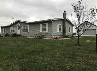 912 County Road 71, Butler, IN 46721