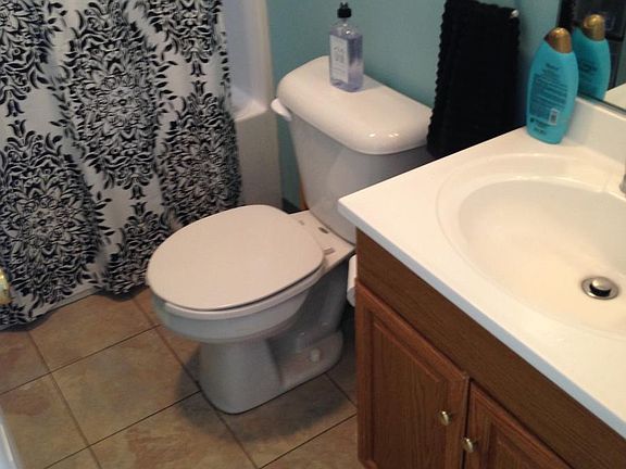 4th image of 51 Indian Neck Ave #2