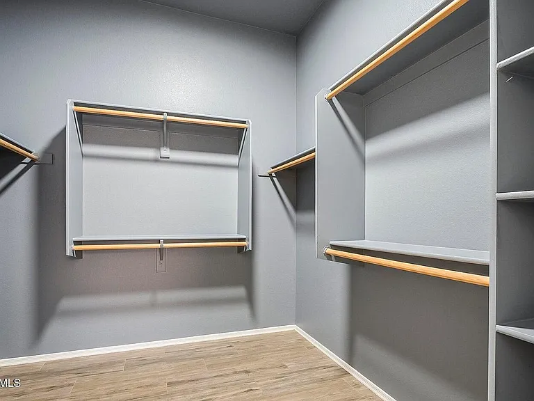 1863 E Flintlock Way — Photo 32