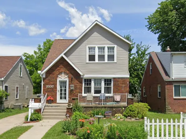 2337 Burnside Ave, Oregon, OH 43616
