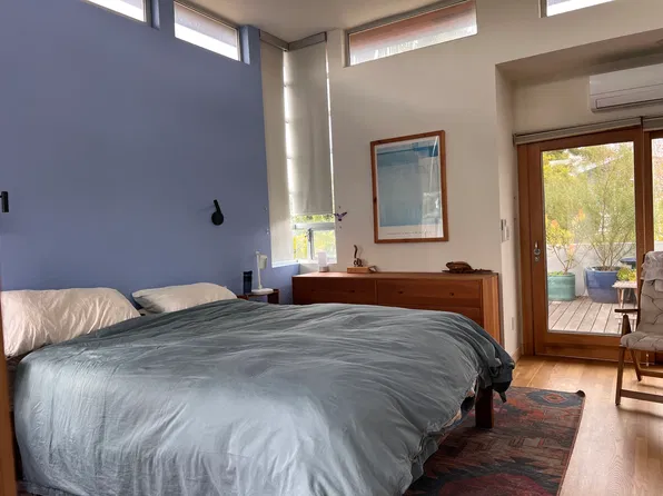 (undisclosed Address), Venice, CA 90291