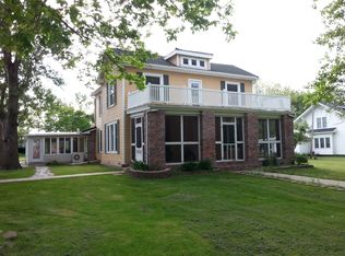 1427 Wintergreen St, Anchorage, AK 99508