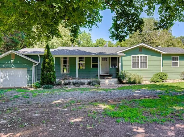 6545 Jonathan St, Pfafftown, NC 27040