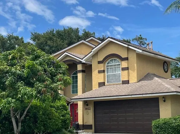 3922 Saint Armens Cir, Melbourne, FL 32934