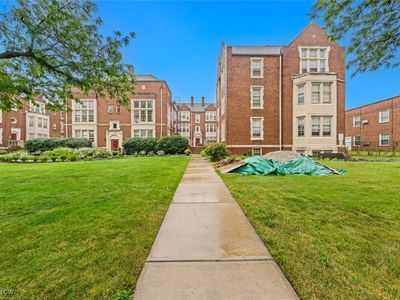 15610 Van Aken Blvd APT 5, Shaker Heights, OH, 44120