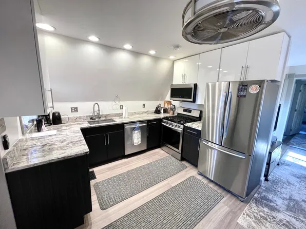 1820 Wightman St APT 3, Pittsburgh, PA 15217