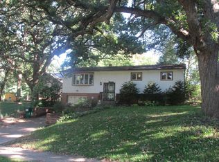 1653 Ames Ave, Saint Paul, MN 55106