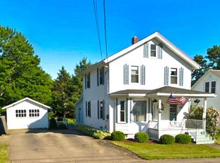 208 7th St, Bangor, ME 04401