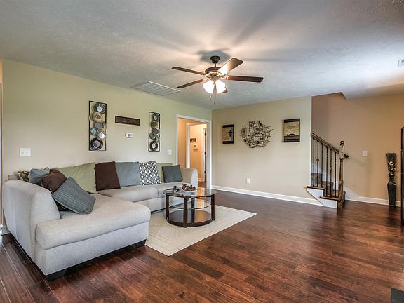 5th image of 2412 Auldridge Dr