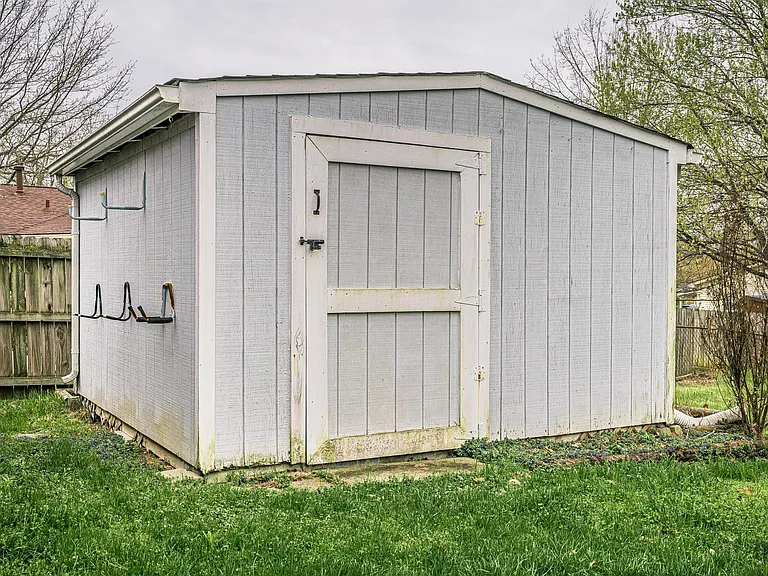 6910 Stablelake Ct — Photo 31