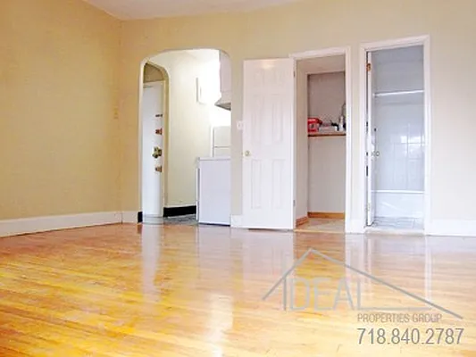 Rented by Ideal Properties Group | media 3