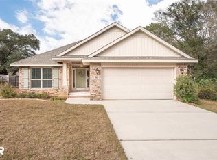 9867 Woolrich Ave, Fairhope, AL 36532