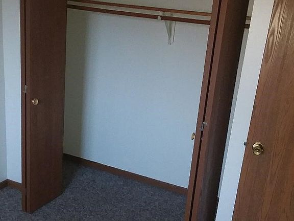 5th image of 205 W Valley St #1