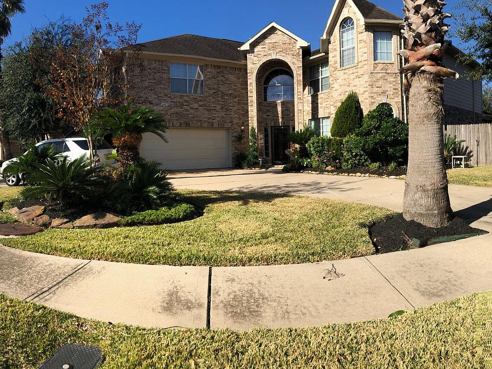 Front panoramic view