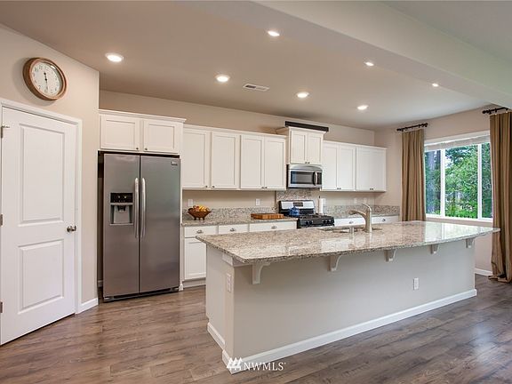 2nd image of 4084 Cameron Lane NE #15