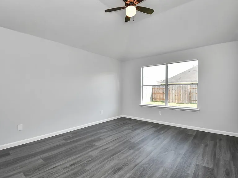 21602 Ornella Cir — Photo 12