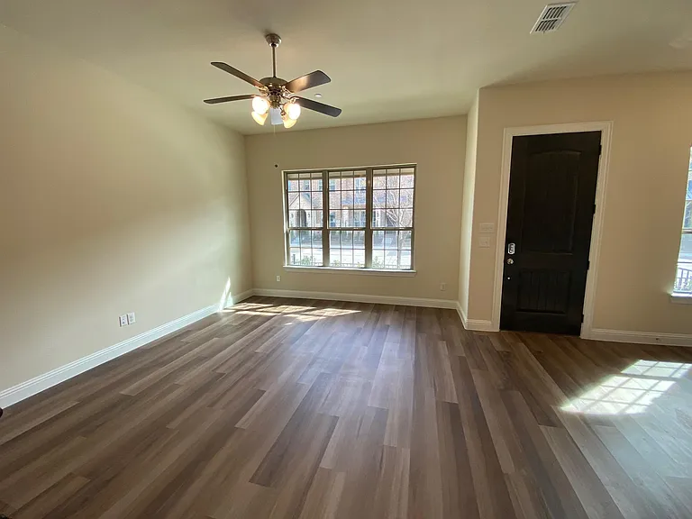 6245 Rainbow Valley Pl — Photo 5