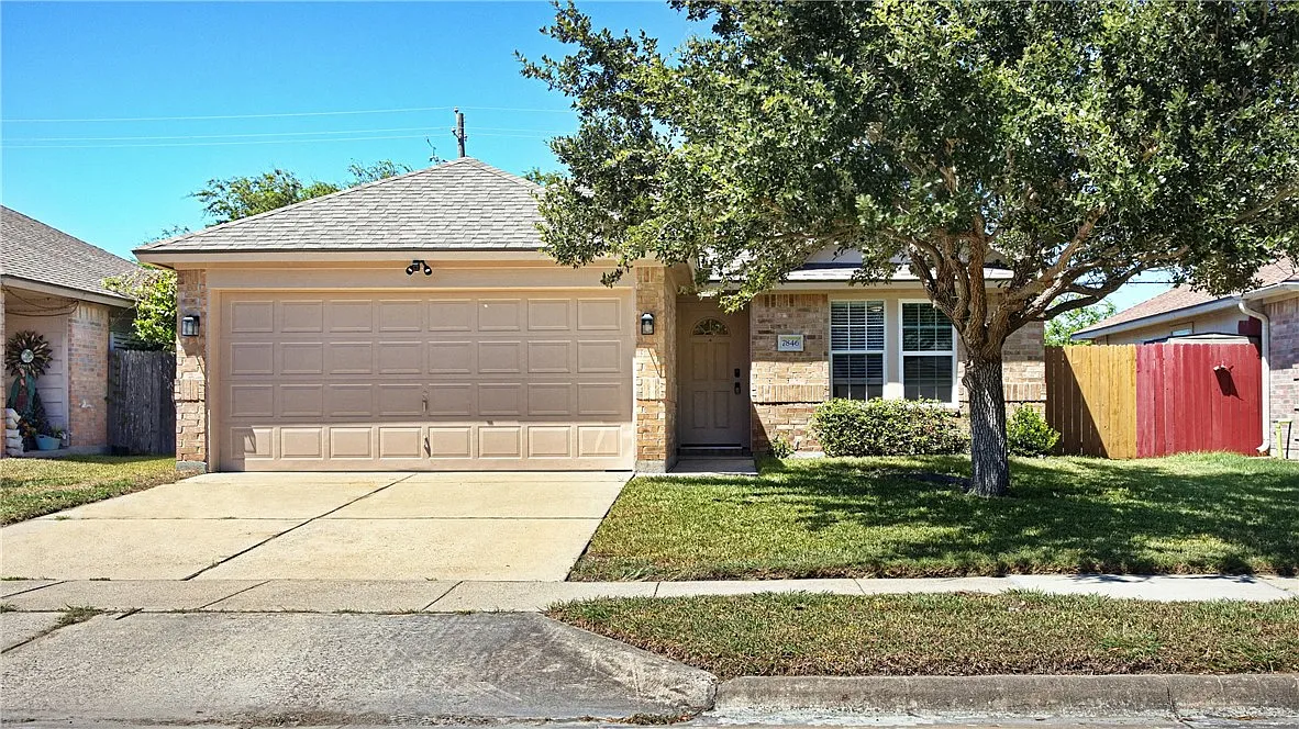 3 bed, 1144 sqft, $2,000 — Photo 1